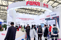 现场直击！方位×科大讯飞全球首发AI翻译话机， 亮相上海酒店展(图1)